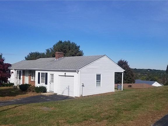 5th image of 78 Tanglewood Dr
