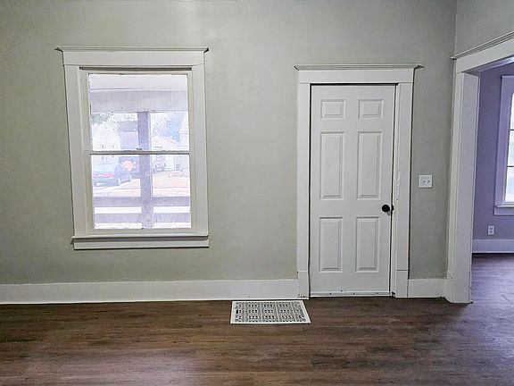 2nd image of 683 Baxter Ct