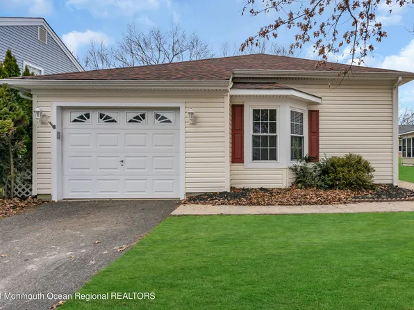 208 Pine Oak Boulevard, Barnegat, NJ 08005