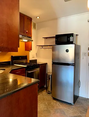 Rented by Compass | media 23