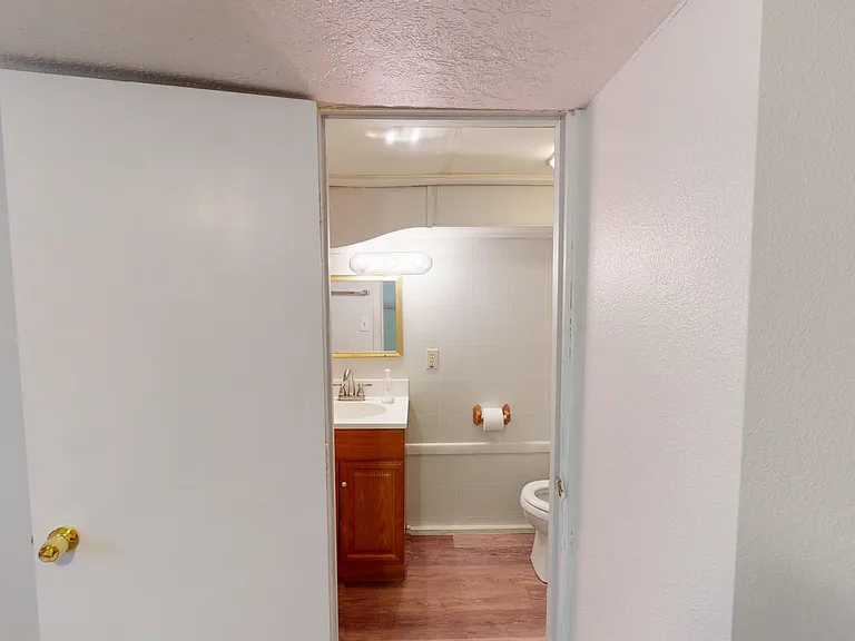 454 Cedar St #2 — Photo 8
