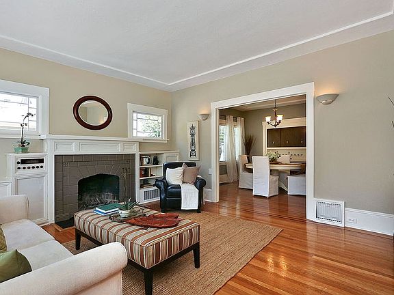 2nd image of 3808 La Cresta Ave