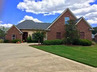 104 Greer Ct, Canton, MS 39046