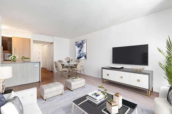 Rented by Greystar | media 41