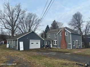 8 Troy St, Hoosick Falls, NY 12090