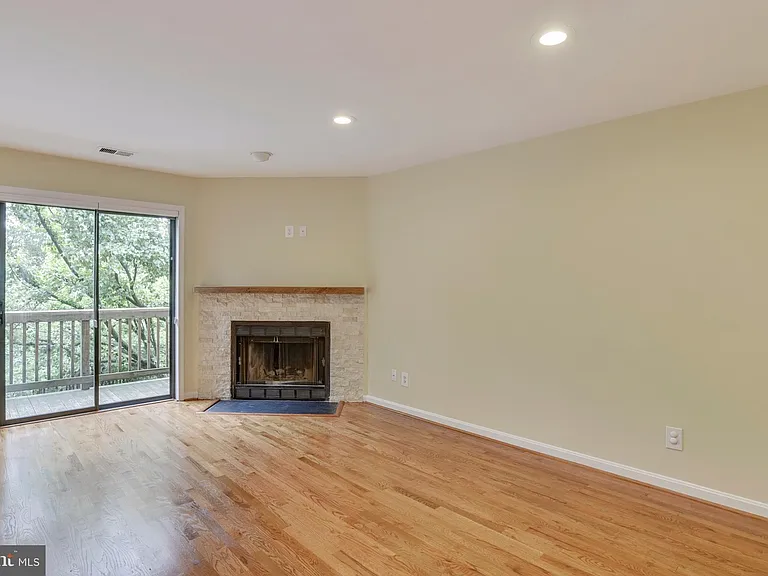2107 N Rolfe St #D — Photo 5