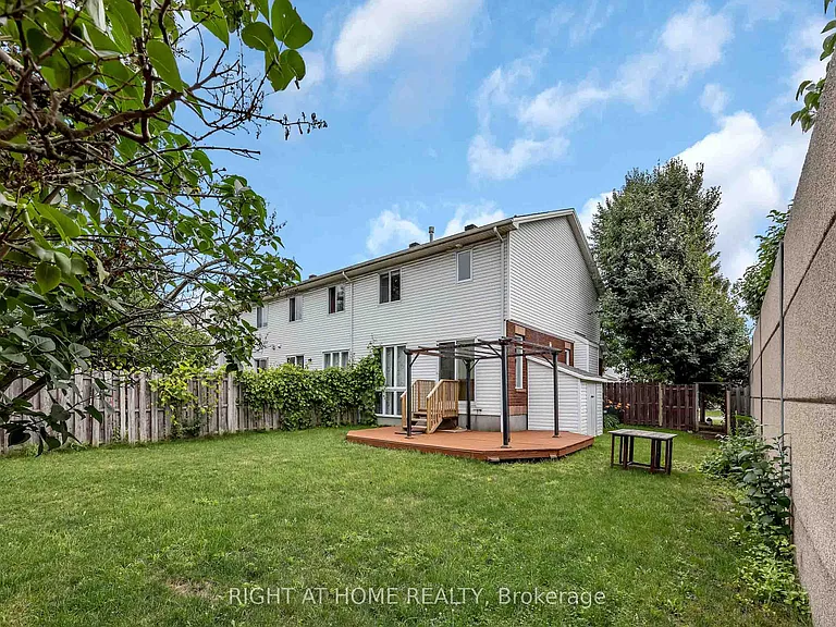 1 Kincardine Dr — Photo 27