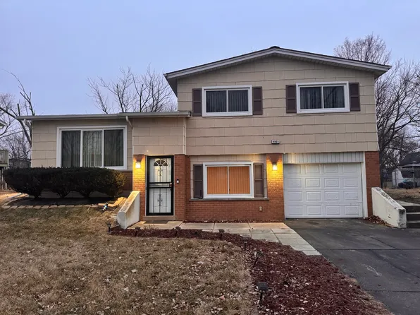 4925 Imperial Dr, Richton Park, IL 60471