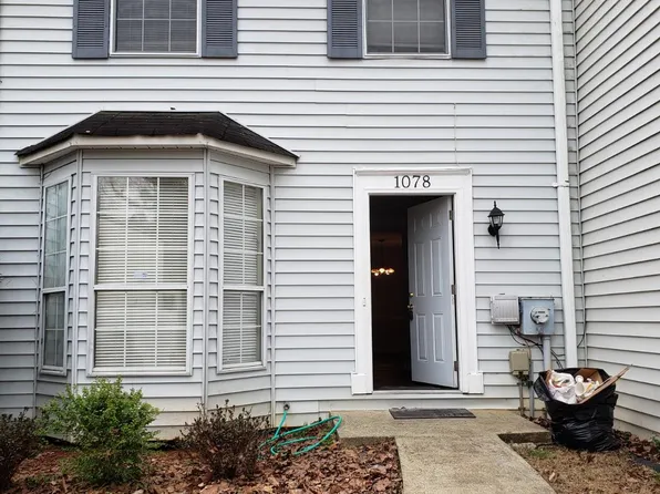 1078 Huntington Trce SE, Smyrna, GA 30082