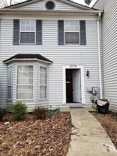 1078 Huntington Trce SE Photo 1