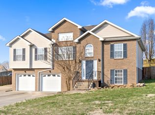 3392 Shivas Rd, Clarksville, TN 37042