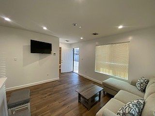 4th image of 9230 1/4 Firth Blvd