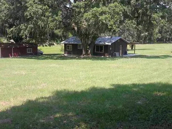 15118 Swift Rd, Dade City, FL 33525
