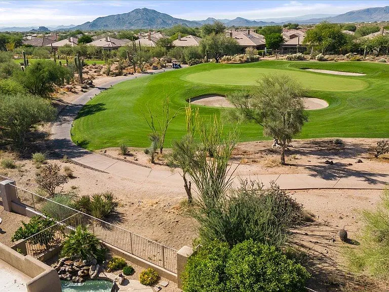 9670 E Chuckwagon Ln — Photo 4