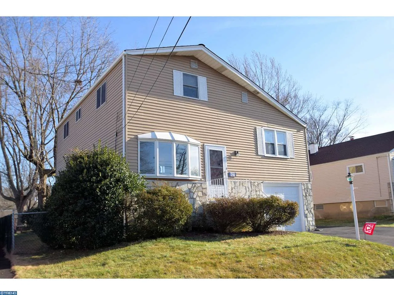 927 Central Ave photo 1