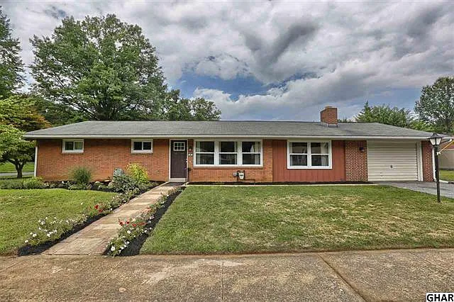 8 Citadel Dr photo 1