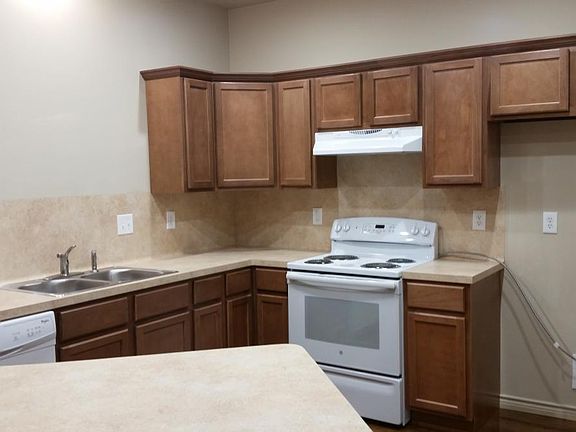 5th image of 114 Renfro Dr