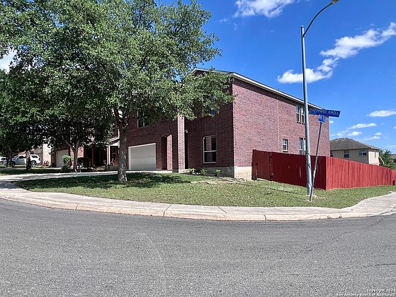 3rd image of 8022 Sheppard Knoll