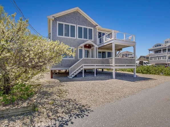 91 Reservation Ter, Newburyport, MA 01950