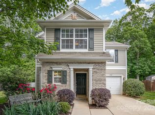 14042 Pinyon Pine Ln, Charlotte, NC 28215