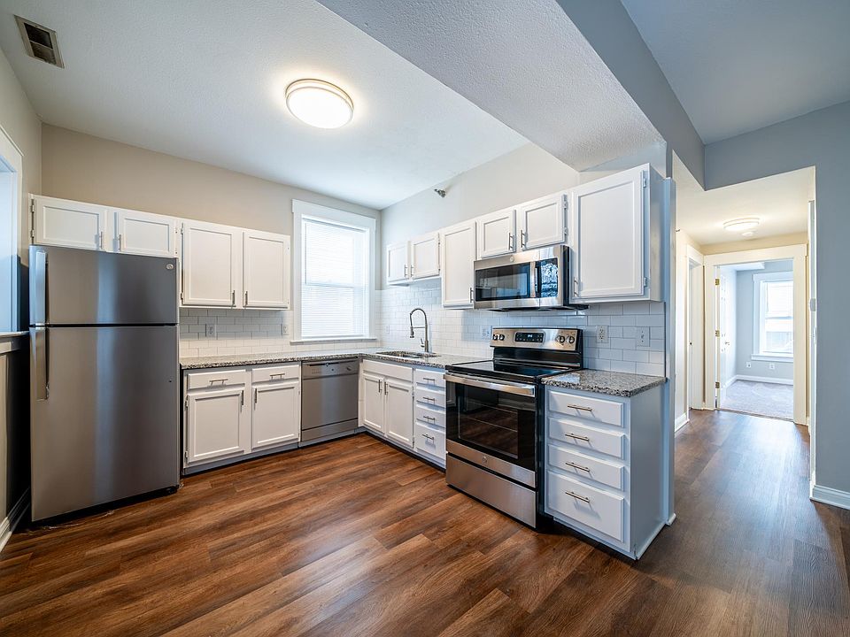 1st image of 234 E 9th St #201