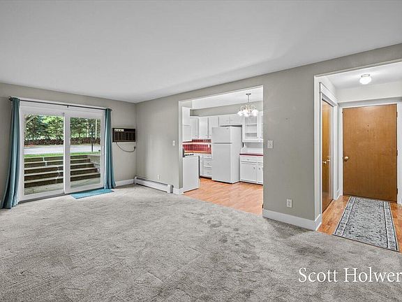 5th image of 5250 Southbrook Ct Unit 65