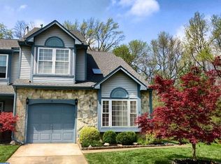 11 Eddlewood Pl, Mount Laurel, NJ 08054