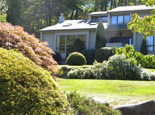 4 Scott Ct, Kinnelon, NJ 07405