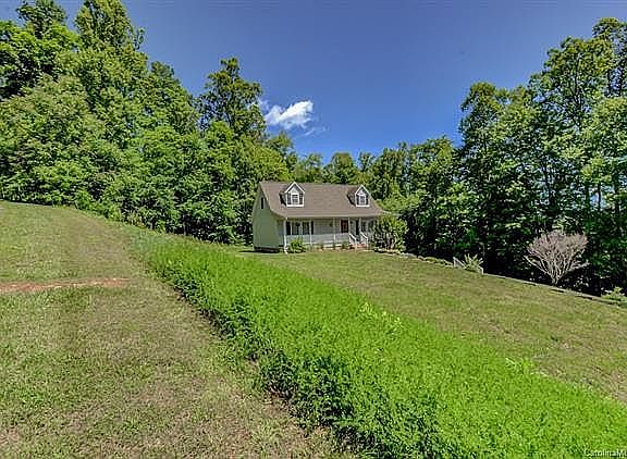5th image of 5 McCredie Ct