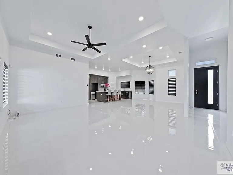 7283 Rain Forest Dr — Photo 17