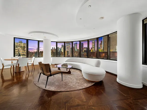 330 E 38th St APT 22D, New York, NY 10016