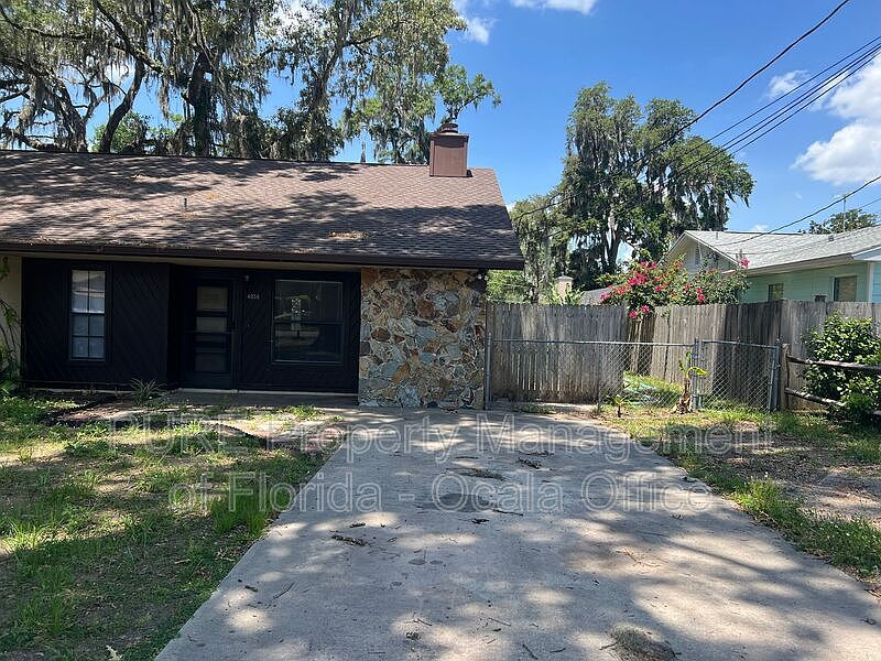 1st image of 4050 SE 21st Ct