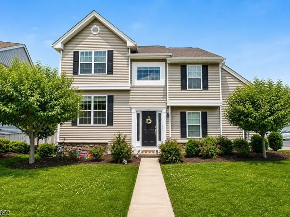 90 Sowers Dr, Mount Olive Twp., NJ 07840