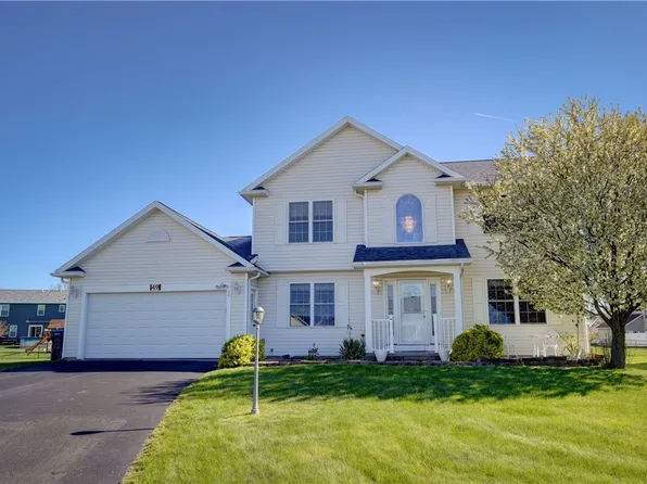 49 Middlesburough Park, North Chili, NY 14514