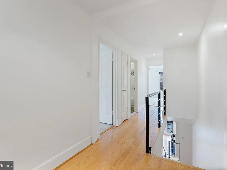 1614 Belmont St NW #C — Photo 12