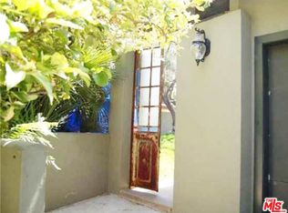 15890 Valley Vista Blvd, Encino, CA 91436