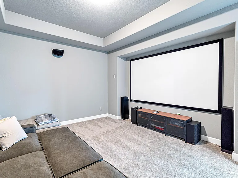 5615 Logan Ridge Ln — Photo 34
