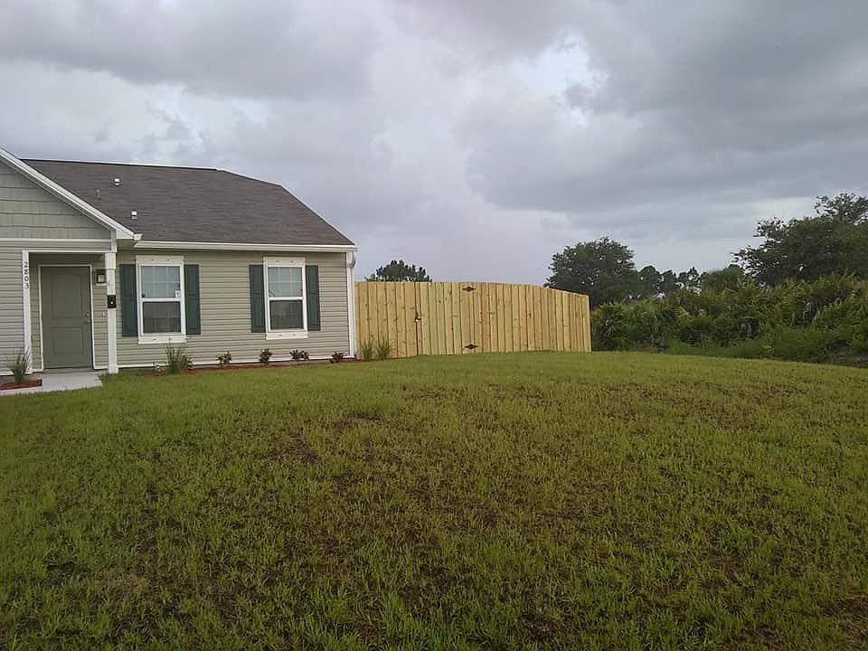 2nd image of 2803 34th St SW
