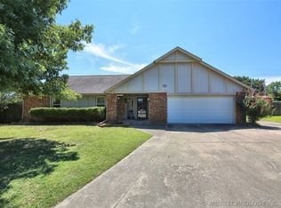 3209 S Juniper Pl, Broken Arrow, OK 74012