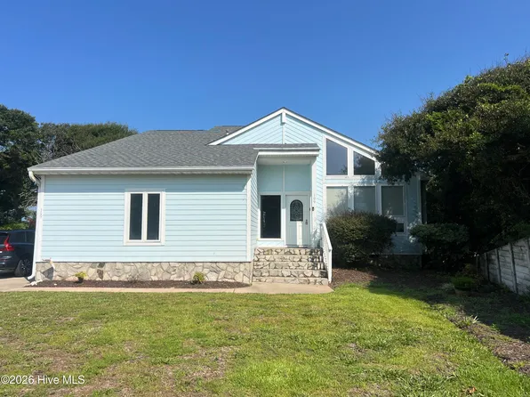 109 Oakleaf Drive, Pine Knoll Shores, NC 28512