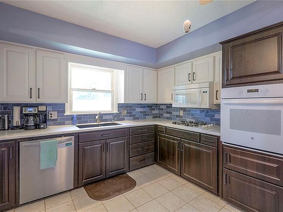 5th image of 5636 Pawnee Dr