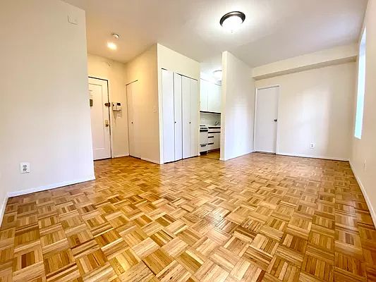3rd image of 523 E 78th St APT 5C