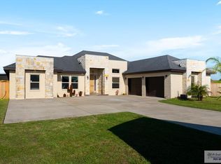 31688 Resaca Vista Dr, Los Fresnos, TX 78566