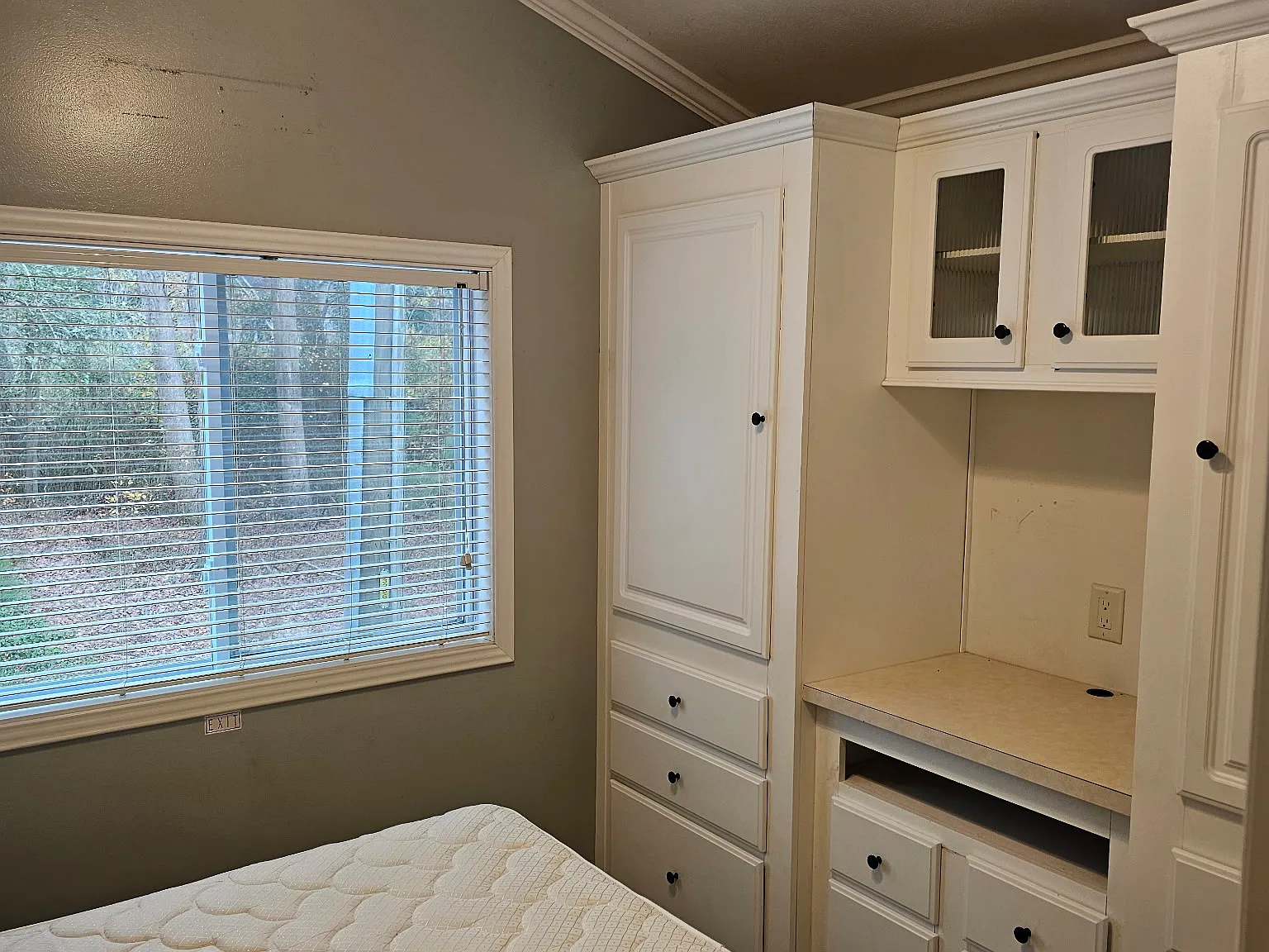 1 bed, $1,250 — Photo 2