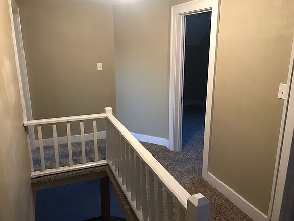 3rd image of 566 E Sebewaing St