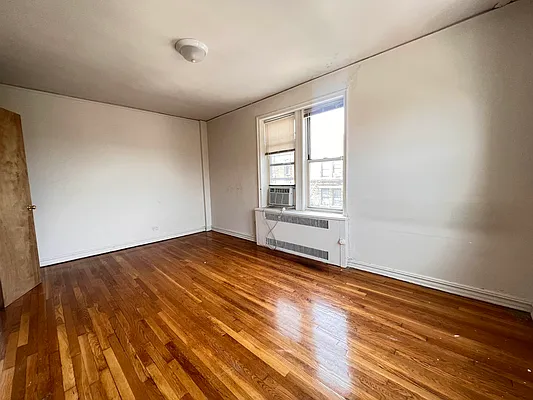 Rented by Queens Apartments Realty LLC | media 15