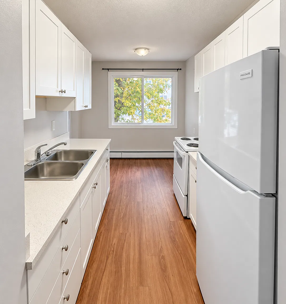 Darren Manor — Photo 3