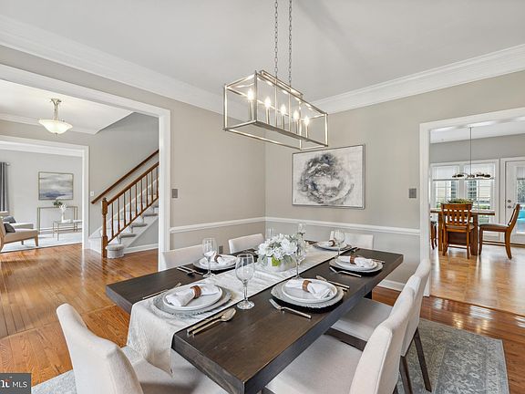 5th image of 8508 Oak Pointe Way