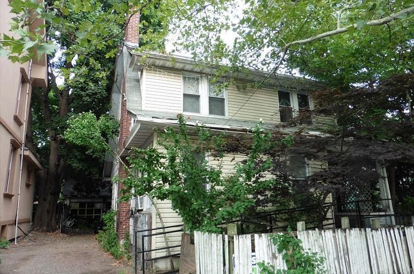 106 Henry St, Hempstead, NY 11550 Zillow