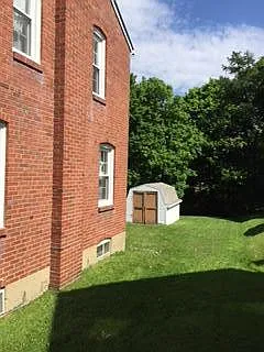 715 Terrace Ave — Photo 3